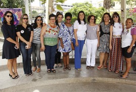 ligia abre a feira de valorizacao e cidadania das mulheres 2 270x183 - Vice-governadora abre Feira de Valorização e Cidadania das Mulheres