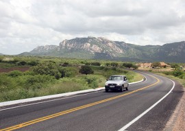 ricardo inauguracoes em vieiropolis foto francisco franca 5 270x191 - Ricardo entrega 122ª obra rodoviária e tira Vieirópolis do isolamento asfáltico