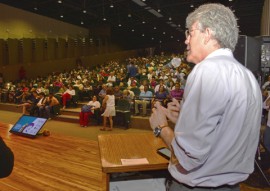 ricardo ode 2017 inicio foto roberto guedes 8 270x191 - Ricardo lança ciclo do Orçamento Democrático 2017 e entrega Prêmio Ceci Melo de Participação Social