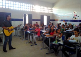 see professor utiliza musica na sala de aula e transforma as aulas na rede estadual (3)