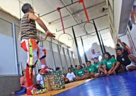 ses hosp juliano recebe oficina de circo da funesc e usuarios ficam encantados foto ricardo puppe 1 270x191 - ‘Escola do Circo’ encanta usuários do Juliano Moreira e ajuda na recuperação