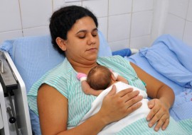 ses maternidade frei damiao teste do pezinho foto ricardo puppe 3 270x191 - Maternidade Frei Damião realiza teste essencial para diagnóstico precoce de doenças em bebê