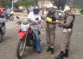 BPtran conscientiza motoristas em maio amarelo 3 270x191 - BPTran realiza ações de conscientização de motoristas no Maio Amarelo