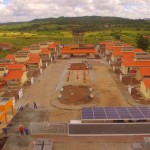 Painés fotovoltaicos cobrem estacionamento no Cidade Madura, em Guarabira4