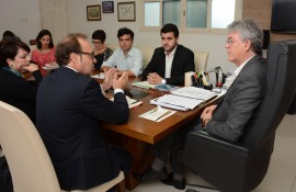 ricardo recebe representante da ONU foto francisco franca 5 270x175 - Ricardo discute parcerias com representantes do Fundo de População das Nações Unidas no Brasil