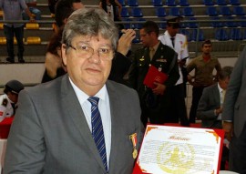 secretario de infraestrutura agraciado com medalha do centenario dos bombeiros 1 270x191 - João Azevedo agraciado com comenda do centenário do Corpo de Bombeiros