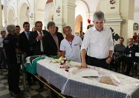 ricardo comparece ao velorio de dom jose maria pires foto francisco franca 5 270x191 - Ricardo participa de velório do Arcebispo Emérito da Paraíba, Dom José Maria Pires