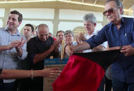 ricardo inaugura casa lar em itaporanga foto jose marques 31 270x183 - Ricardo inaugura adutora e Casa Lar de Itaporanga e autoriza licitação de obras na região