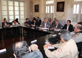 ricardo participa da reuniao sobre o planejamento estrategico de seguranca publica foto edvaldo malaquias 4 270x191 - Ricardo se reúne com auxiliares e discute planejamento estratégico para a área da Segurança Pública