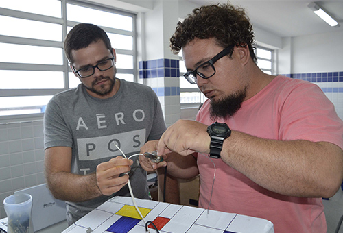 Detran Paraíba - Questão de Legislação de Trânsito 📖🚦 Qual alternativa  correta? 🤔 Deixe um comentário com a opção escolhida! 👇 #participe . . .  #trânsito #detran #direcaodefensiva #legislacao #primeirossocorros  #detraneduca #governodaparaiba #quiz