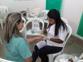 A programação incluiu seções de manicure