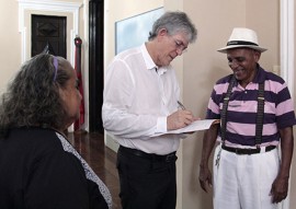 cidade madura foto jose marques secom pb 2 270x191 - Ricardo recebe carta de agradecimento de casal de idosos que residia no Cidade Madura