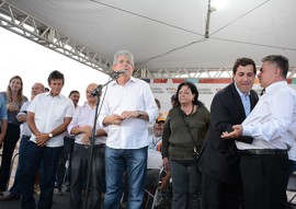 ricardo assina ordem de servico em bayeux de residencial foto alberi pontes (124)