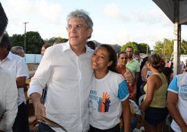 ricardo assina ordem de servico em bayeux de residencial foto alberi pontes (35)