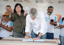 ricardo assina ordem de servico em bayeux de residencial foto alberi pontes (38)