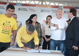 ricardo assina ordem de servico em bayeux de residencial foto alberi pontes (44)