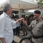 ricardo entrega motos, promocao de oficiais e reforma do comando de policiamento regional CG foto alberi pontes (7)