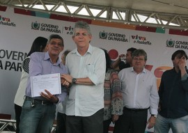 ricardo participa de entrega de certificados em CG foto alberi pontes 31 270x191 - Ricardo entrega certificados de cursos, equipamentos para segurança e reforma do CPR em Campina Grande