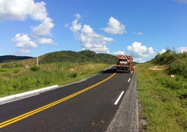 der investimentos na sinalizacao das estradas do estado 1 270x191 -  Rodovias do Programa Caminhos da Paraíba recebem sinalização