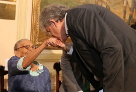 ricardo protocolo a comissao da verdade foto francisco franca 1 270x183 - Ricardo recebe relatório final da Comissão da Verdade e cria comissão para instalação do Memorial da Democracia