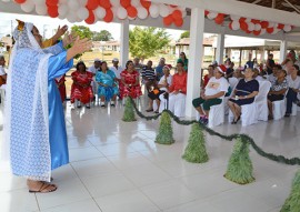 sedh cidade madura confraternizacao com auto de natal foto Luciana Bessa 13 270x191 - Aula de ginástica, música e teatro marcam confraternização do Condomínio Cidade Madura