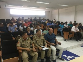 19.01.18 beiros participa reuniao 2 1 270x202 - Bombeiros discutem medidas de segurança para a Festa da Luz em Guarabira