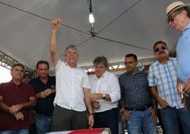 ricardo assina ordem de servico da adutora de nova camara na cidade de arara foto francisco franca (5)