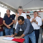 ricardo assina ordem de servico da adutora de nova camara na cidade de arara foto francisco franca (7)