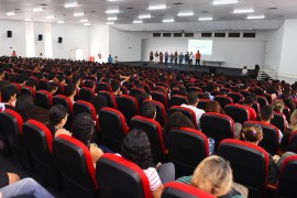 DAN 5859 270x180 - Aula Inaugural do curso preparatório do programa Gira Mundo tem participação de 3 mil estudantes