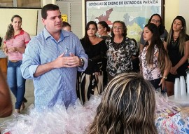 Secretaria da Educacao faz homenagem as servidoras no Dia Internacional da Mulher foto delmer rodrigu 5 270x191 - Secretaria da Educação faz homenagem às servidoras no Dia Internacional da Mulher   