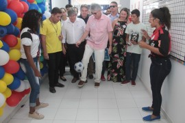 escola portal1 270x180 - Ricardo entrega reforma de escola em Sousa e autoriza restauração de estrada em Bom Jesus