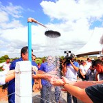 ricardo inaugura sistema de adutora em sobrado foto jose marques (2)