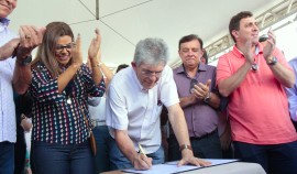 SAO VICENTE DO SERIDÒ13  270x158 - Em São Vicente do Seridó: Ricardo inaugura barragem, autoriza escola e entrega dessalinizadores