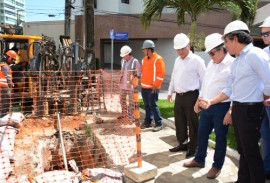 joao azeveto e diretoria da pb ver obras foto walter rafael 6 270x183 - Instalação da rede de distribuição de gás em Brisamar vai beneficiar 2 mil residências e comércios