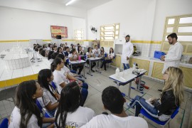 DiegoNóbrega Se Liga no ENEM Campina Grande 8 270x180 - #SeLigaNoEnemPB: 2 mil alunos da Rede Estadual de Ensino participam do evento em Campina Grande