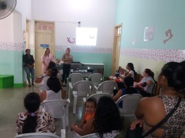 Palestra realizada com mulheres de Santa Luizia