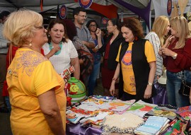 autoridades visitam feira de mulheres artesãs pb_foto walter rafael (5)