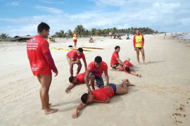 2018 01 21 PHOTO 00000230 270x179 - Corpo de Bombeiros inscreve surfistas para capacitação de salvamento aquático