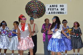 24-10-18 Anos 60 Festa de Arromba no CSU de Mandacaru Foto-Alberto Machado  (27)