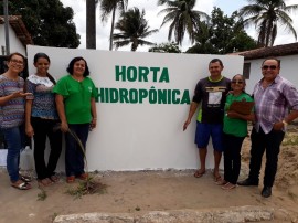 alunos 270x202 - Alunos da cidade de Capim conhecem cultivo hidropônico de hortaliças