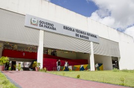 FACHADA DiegoNóbrega Escola Técnica de Bayeux 2 270x178 - Governo expande Escolas Cidadãs Integrais e transforma a educação pública na Paraíba