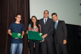 Foto 12 11 2018 10 45 32 1 270x180 - Aluno da Escola Cidadã Integral Técnica João Goulart é primeiro colocado em concurso de redação