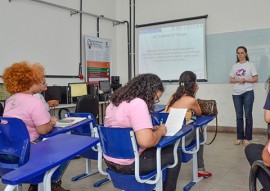 see alunas da rede estadual  participam de meninas na exatas engenharia e computacao no IF (4)