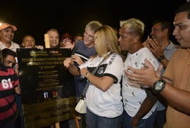 ricardo inaugura gramado do estadio amigao_foto walter rafael (2)