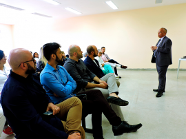 Conselheiro Federal em discurso para equipe assistencial no auditório do HGM (1)